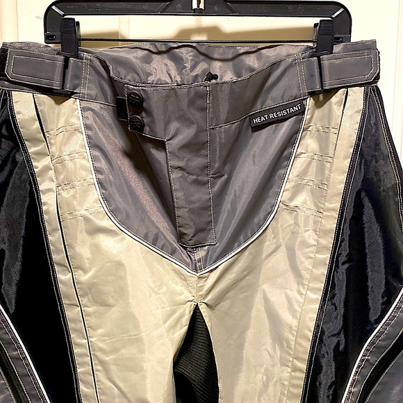🏍️Men’s NWT, Motorcycle Armored, Protective, Reflective Pants in size 38 - Picture 2 of 10